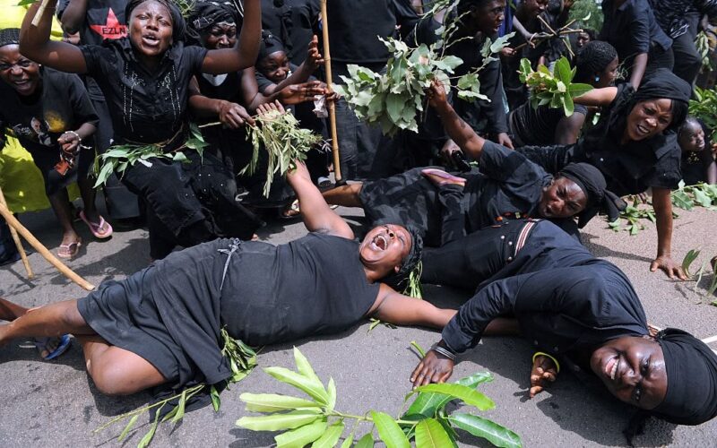 Woman Feared Killed, Two Injured While Harvesting Groundnuts Woman Feared Killed, Two Injured While Harvesting Groundnuts