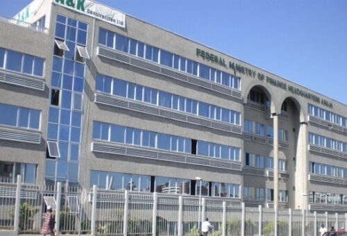 FG pays N4.25bn to 600 more former Nigeria Airways workers