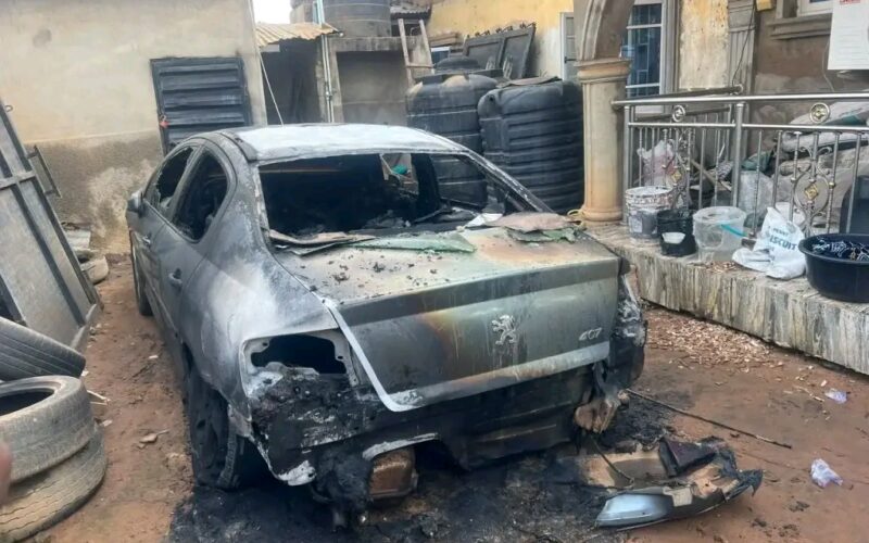 Fallen 33kV power line sparks fire, destroys buildings in Kwara Fallen 33kV power line sparks fire, destroys buildings in Kwara