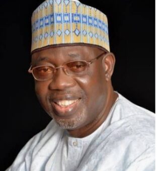Oba AbdulRaheem Leads Eminent Indigenes To Rally Support For Party