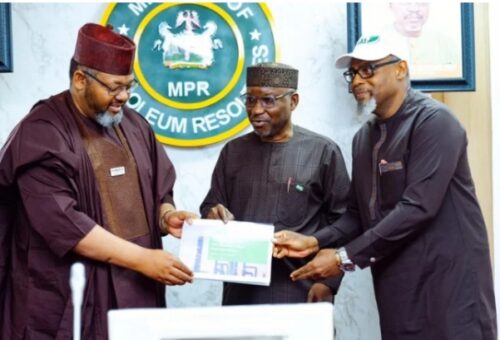 FG Targets 1m CNG Vehicles To Reduce Transport Fares