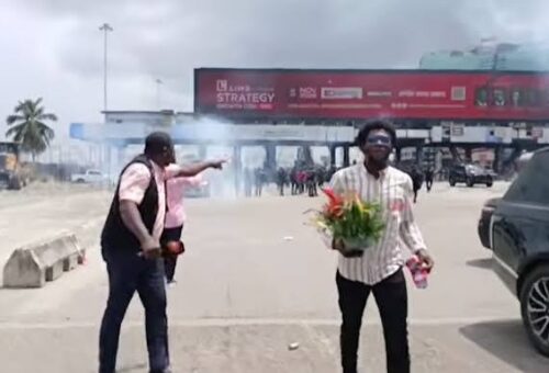 Police Teargas, Disperse Residents, Political Figures from Laying Wreaths  – THISDAYLIVE